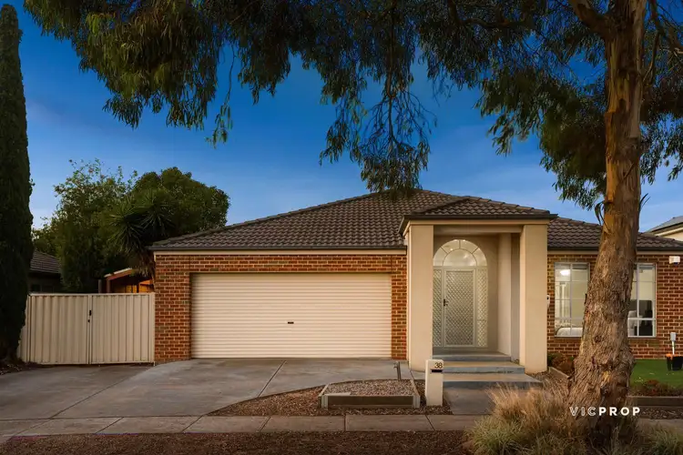 38 Damask Drive