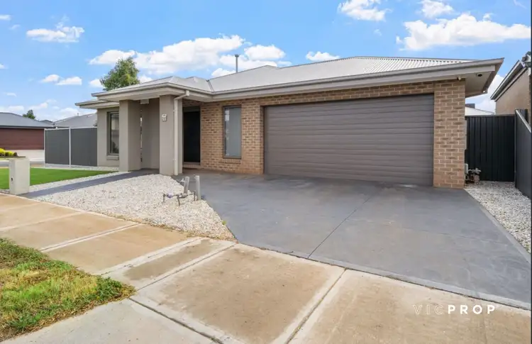 1 Innage Avenue