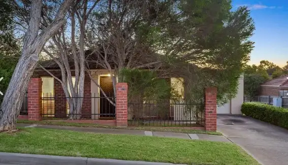 8 Raymond Street