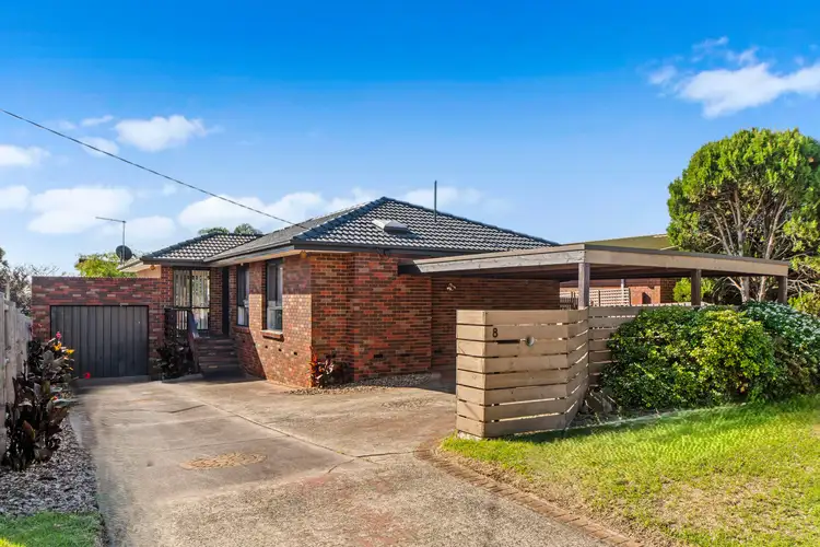 8 Dahlia Street