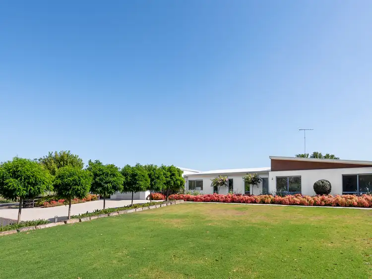 2 Brumby Drive