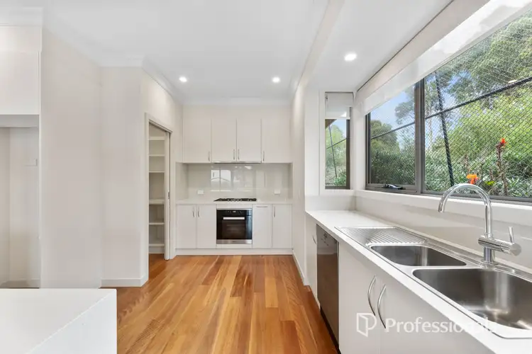 6A Mcleod Place