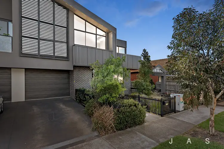 30 Clive Street