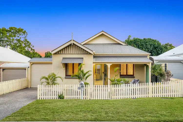 8 Solea Close