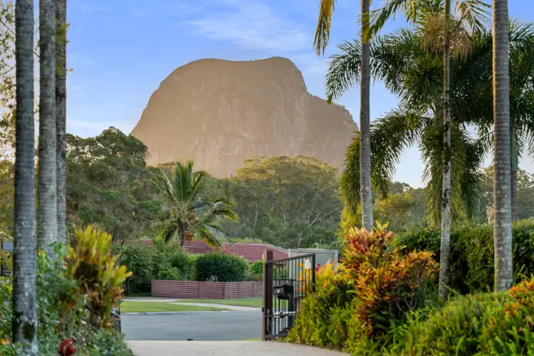 17 Tibrogargan Drive