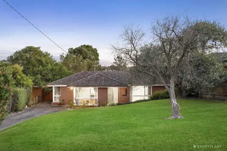 4 Apex Crescent