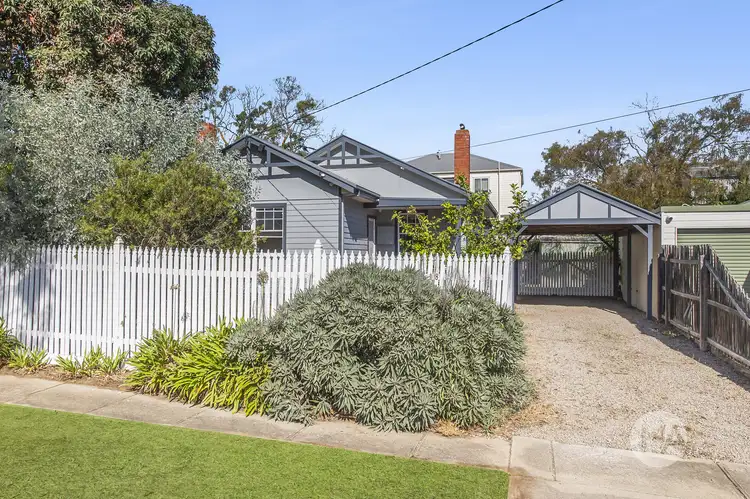 18 Bayview Road