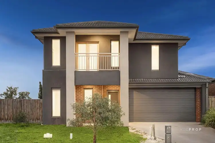 53 Clementine Boulevard