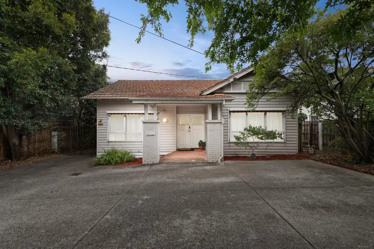402 Elgar Road
