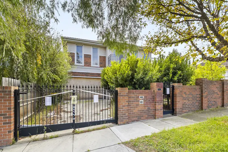 30 Keeron Street