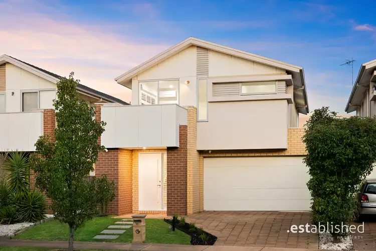 61 Broadbeach Circuit