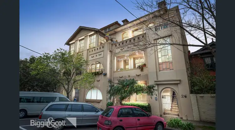 24 Robe Street