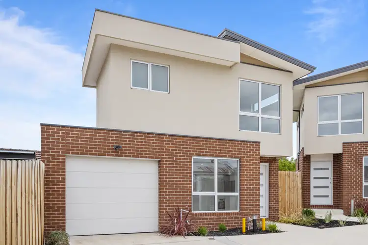 25 Birdwood Avenue