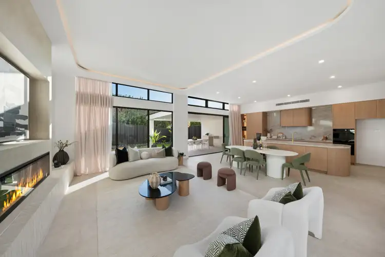4 Lily Street
