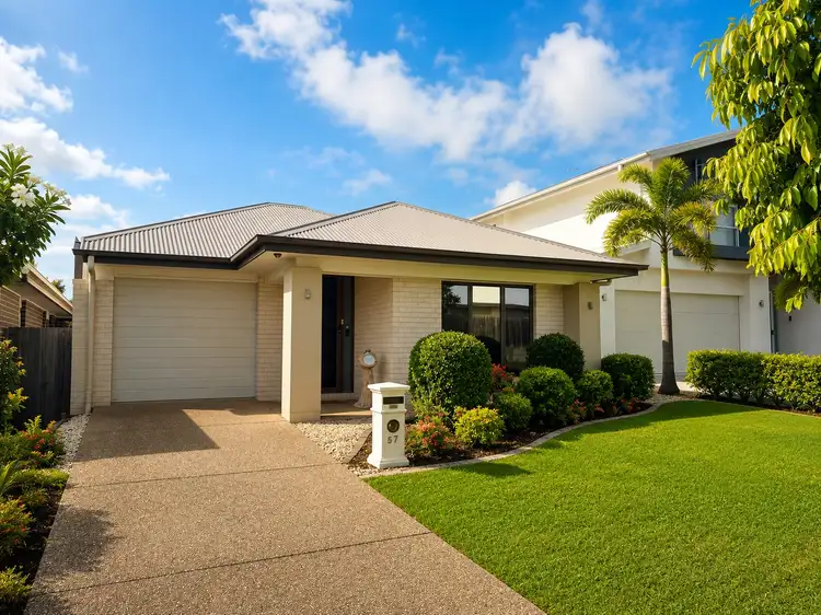57 Hinton Crescent