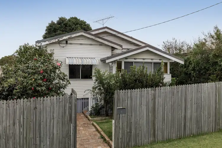 7 Knight Street