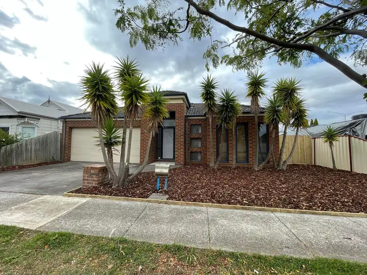 28 Copeland Crescent