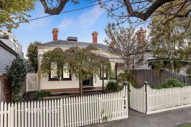62 Dixon Street