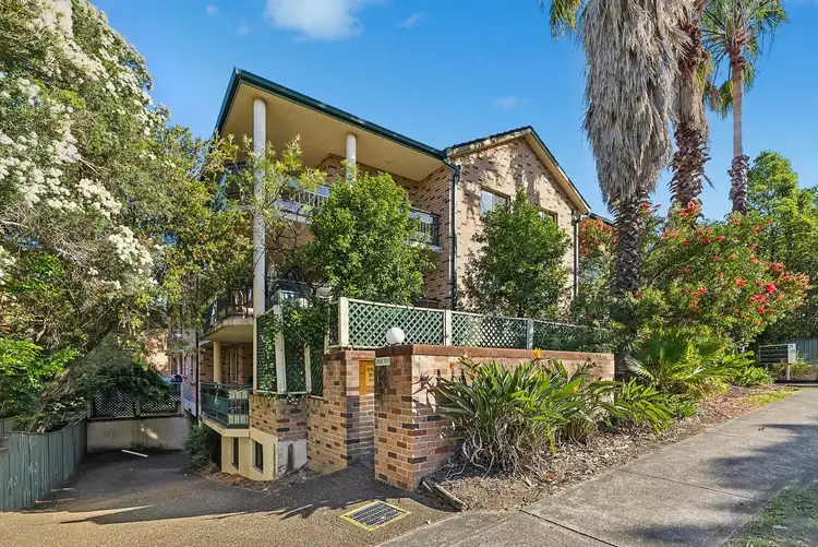 71 Queens Road