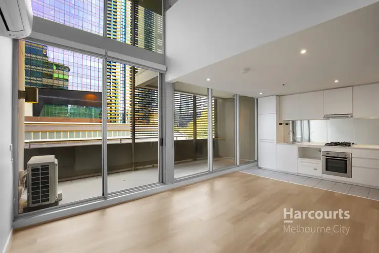 8 McCrae Street