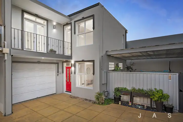 59-61 Aitken Street