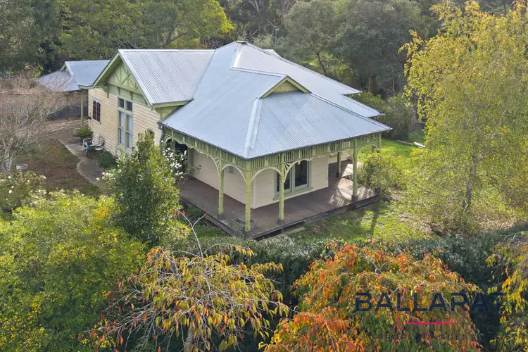 215 Stawell Street North