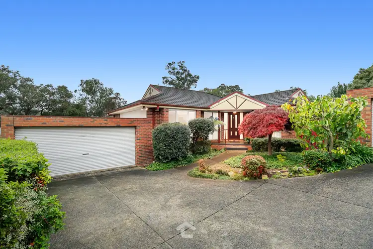 9 Hutton Avenue