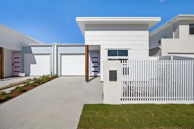 48 Tablelands Crescent