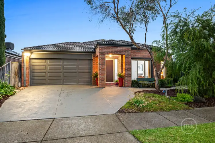 15 Abbotswood Road