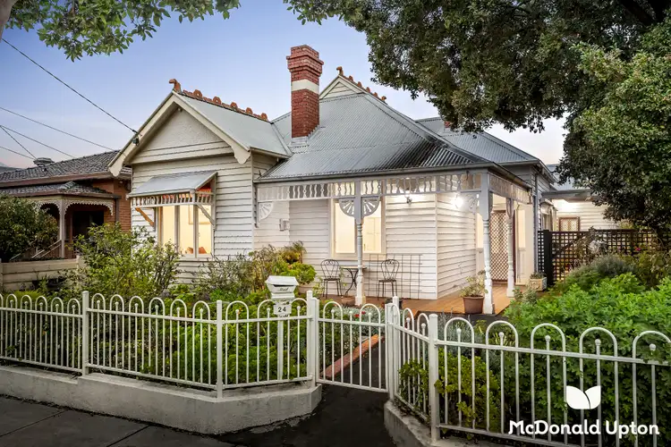 24 Addison Street