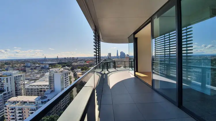 2 Central Park Avenue