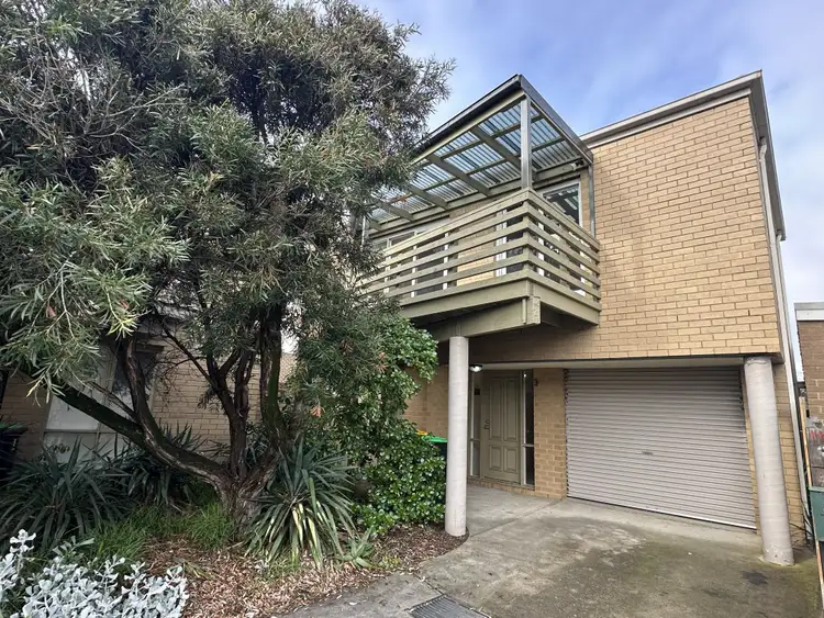 8 Carrington Street