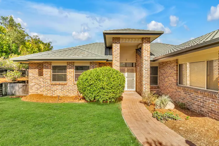 1 Wattlebrush Close
