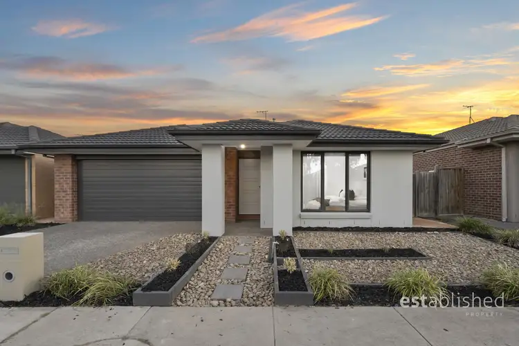 89 Grassbird Drive