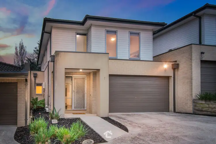 2 Dixon Court
