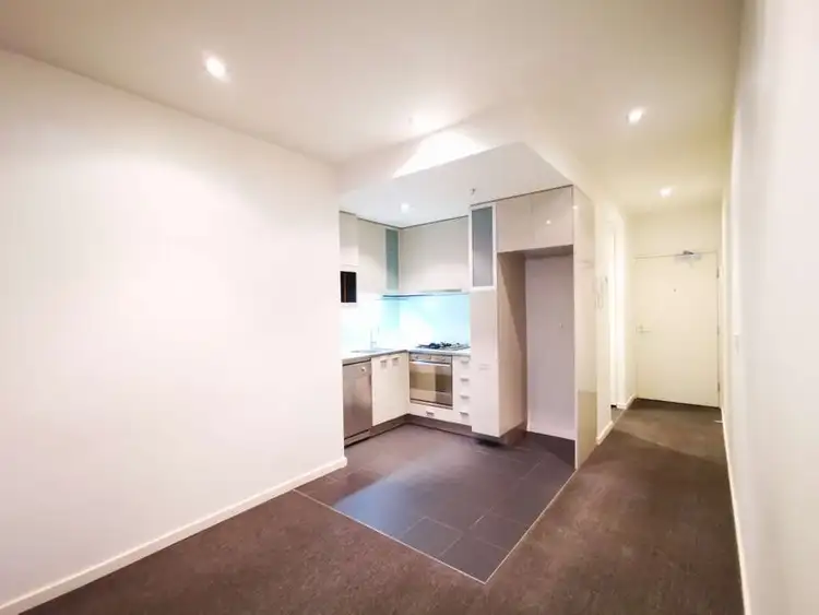 68 La Trobe Street