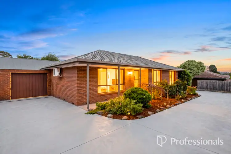 13 Doncaster East Road
