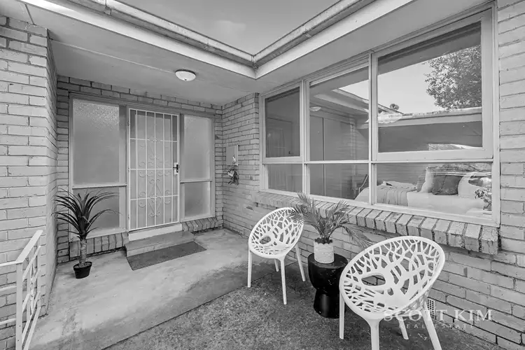 8 Parring Road