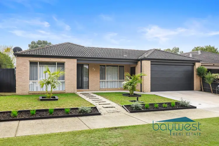 22 Mariners Way