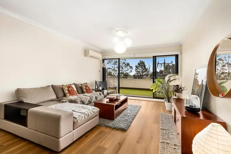 1042 Doncaster Road
