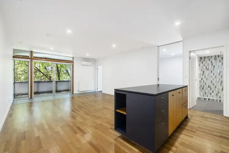5 Greeves Street