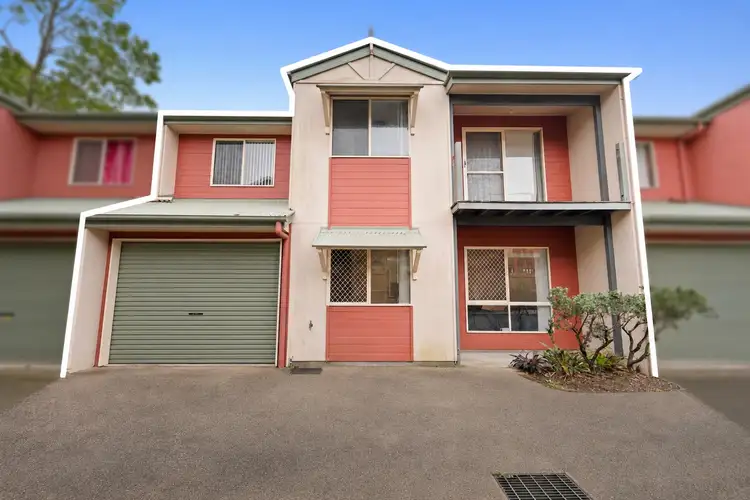 16 Swan Street