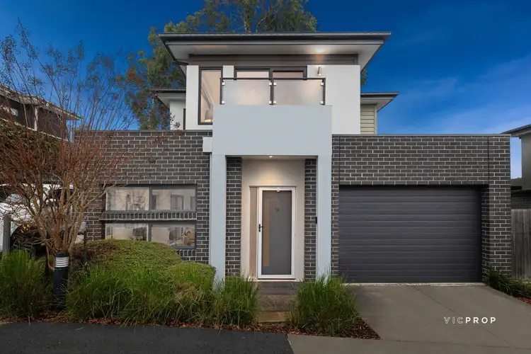 7 Saltbush Court