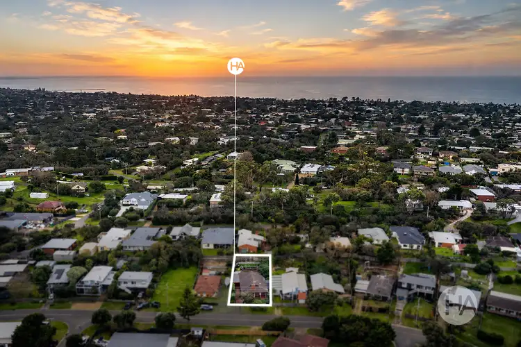 60 Kuringai Road