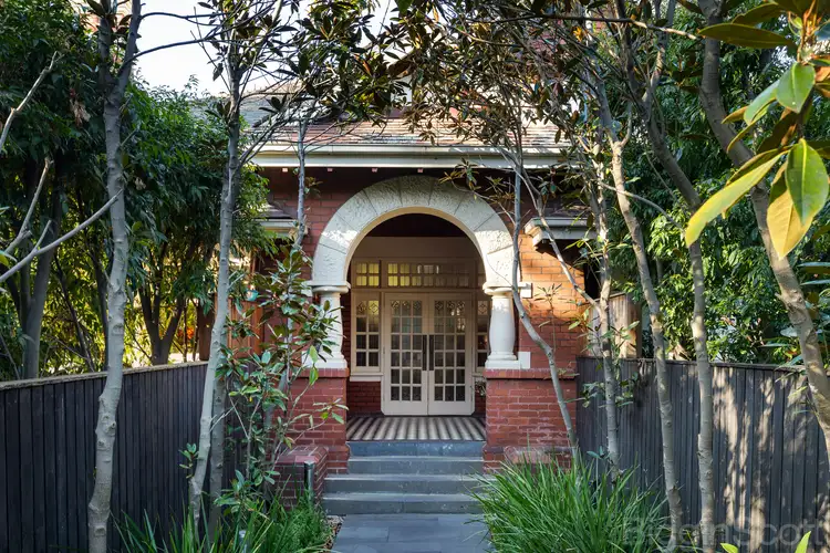17 Robe Street