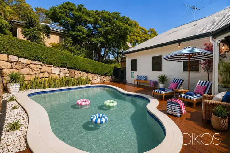 56 Bonros Place