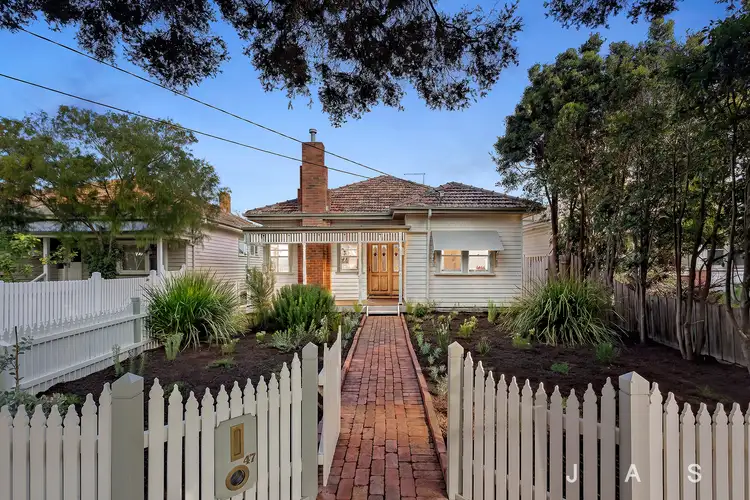 47 Alma Street
