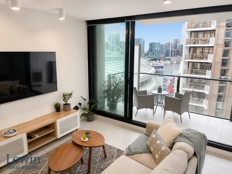 673 La Trobe Street