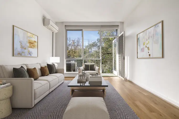 8 Airlie Avenue