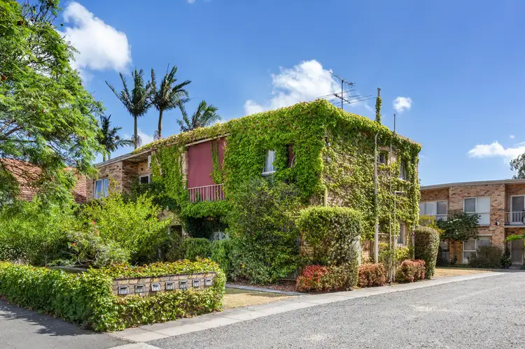 8 Hepburn Street